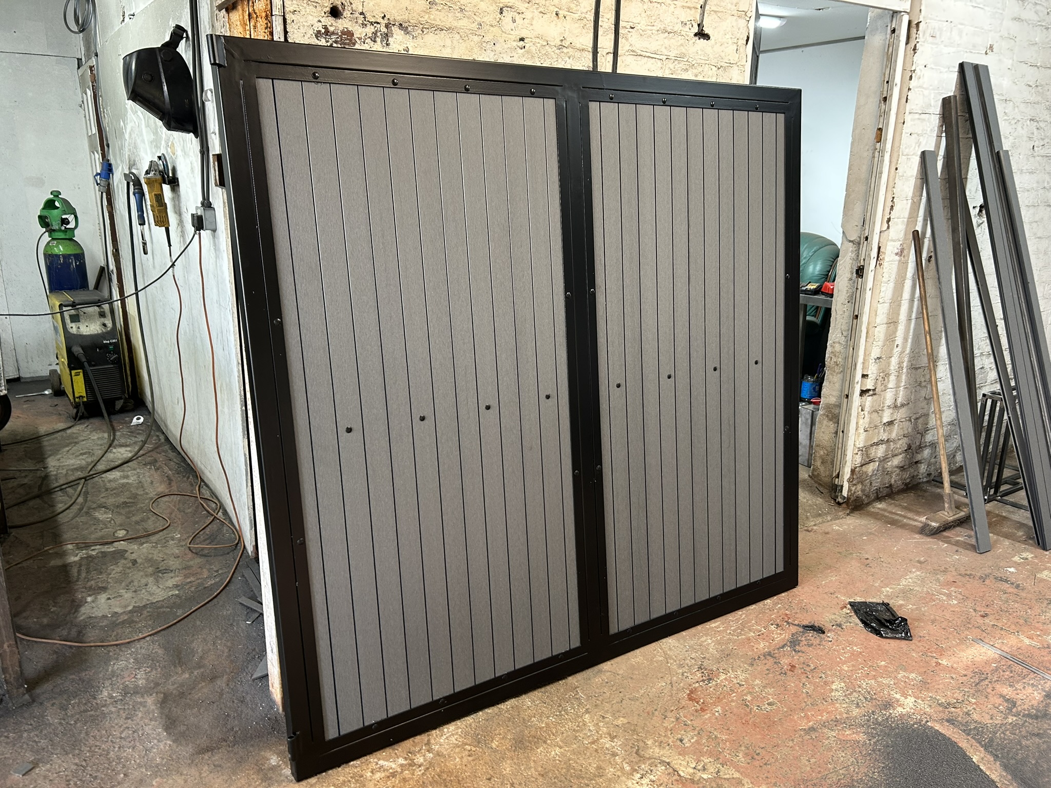  Composite Fencing